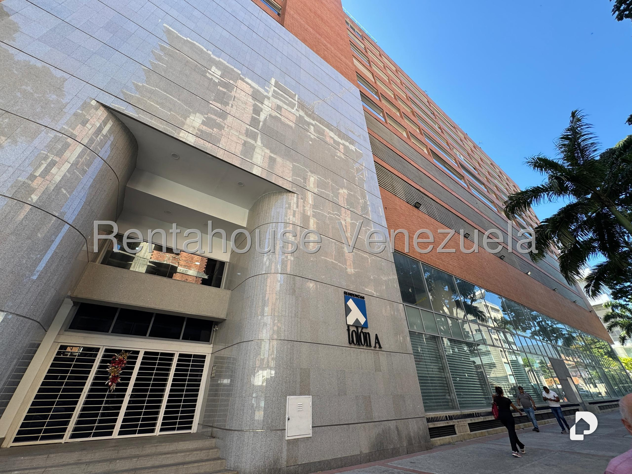 Apartment in Las Mercedes, Caracas – 1