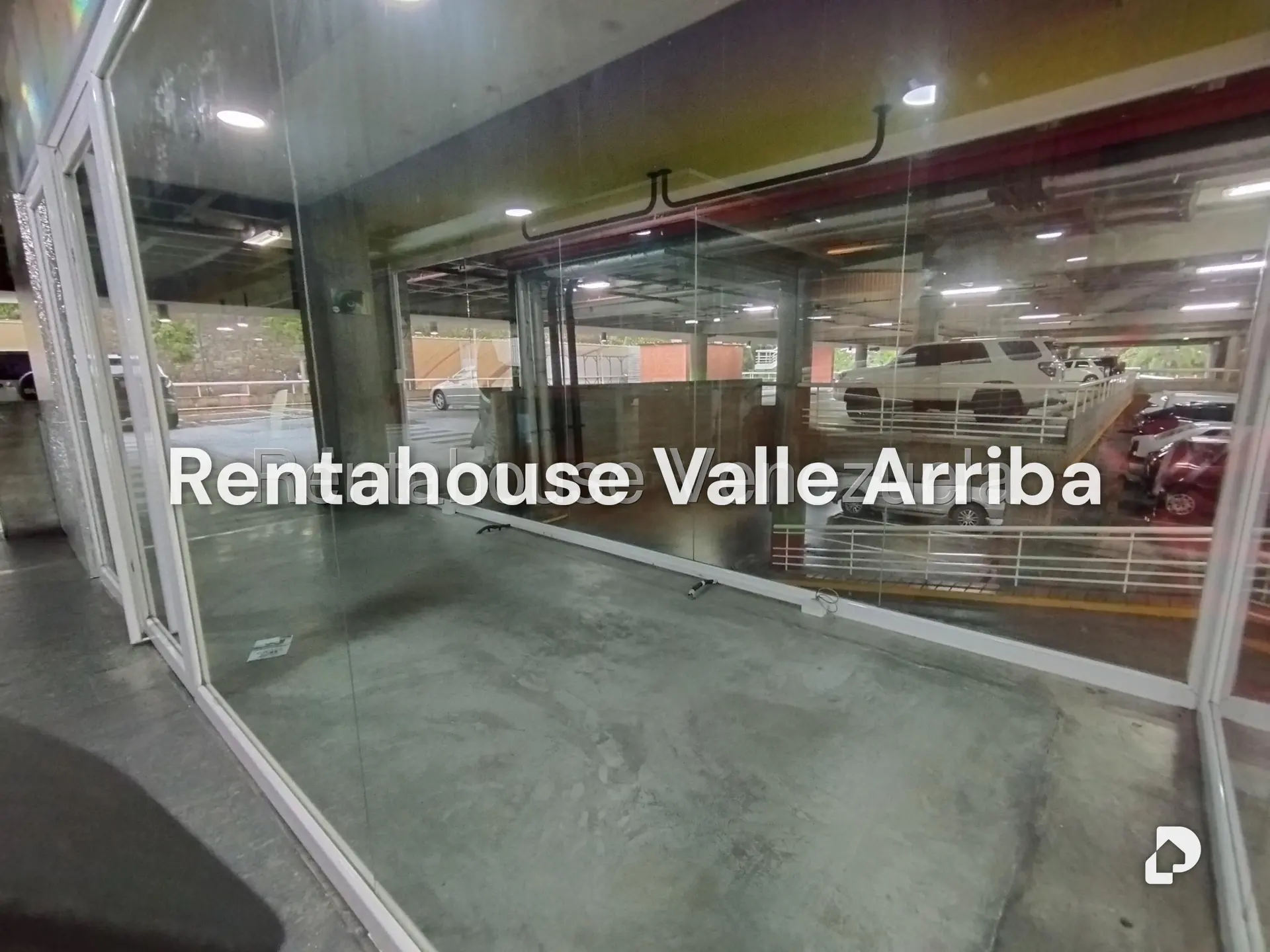 Local comercial en Colinas de Valle Arriba, Caracas – 7