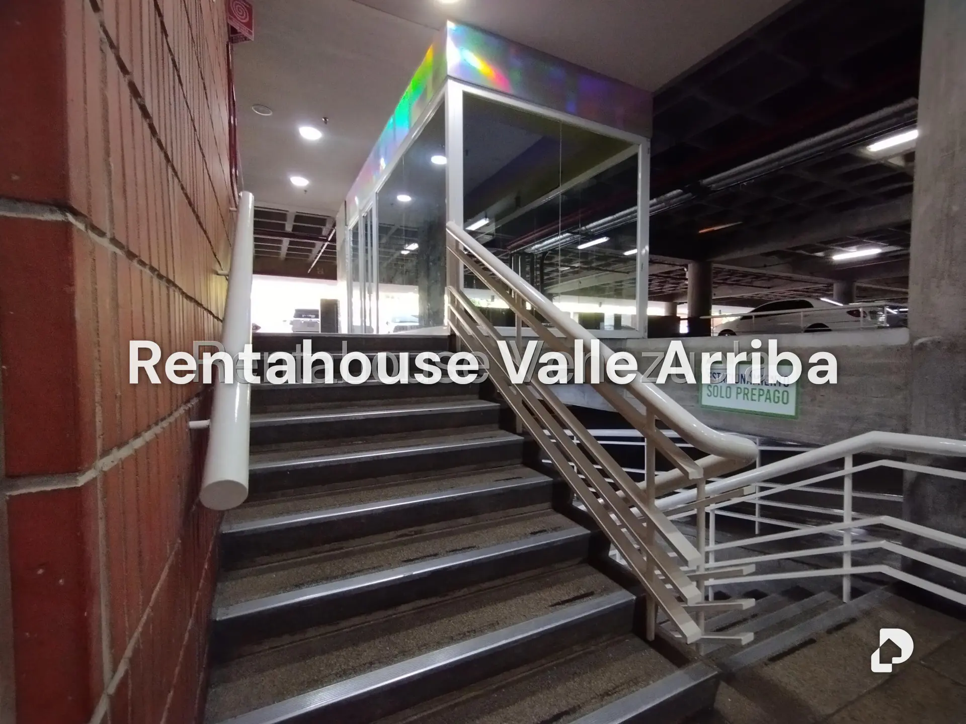 Local comercial en Colinas de Valle Arriba, Caracas – 5