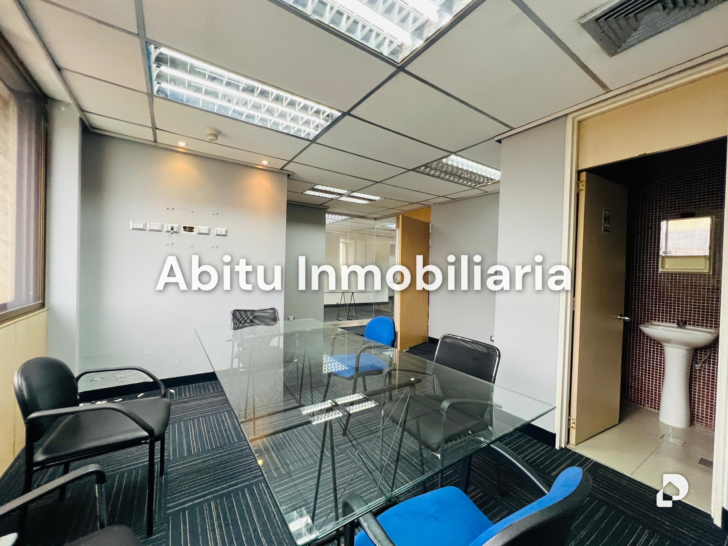 Office in Chuao, Caracas – 1