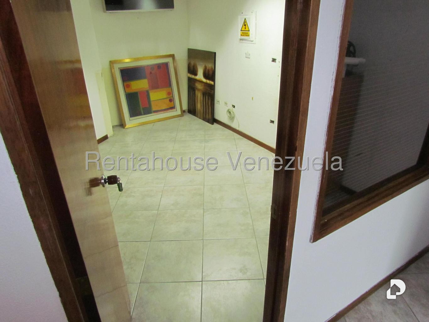 Local comercial en Los Dos Caminos, Caracas – 5