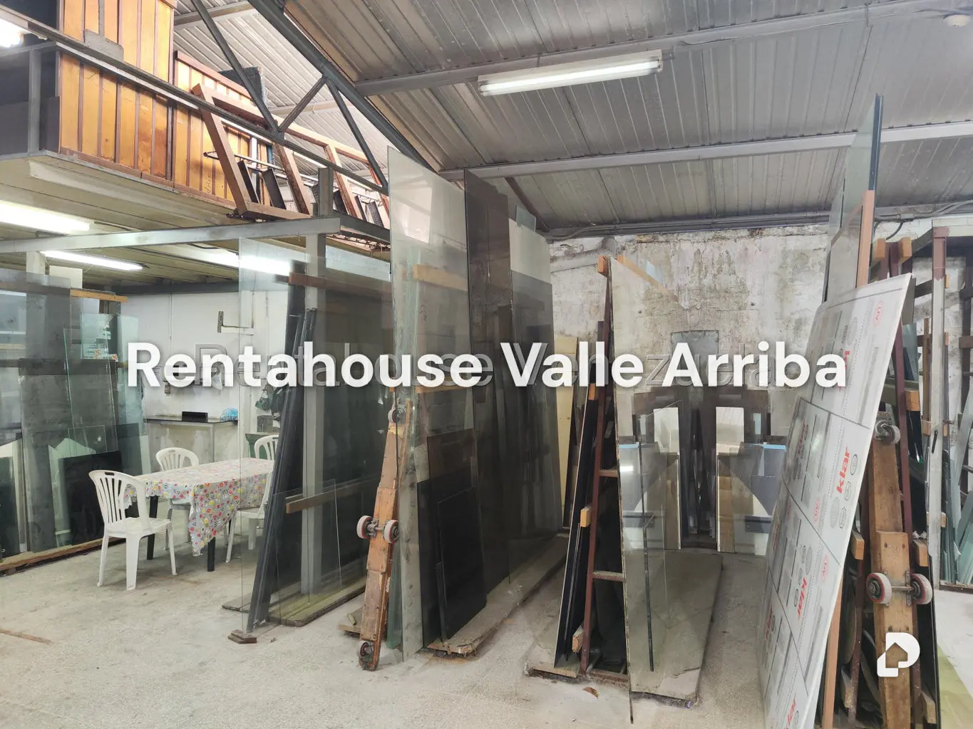 Local comercial en La Florida, Caracas – 16