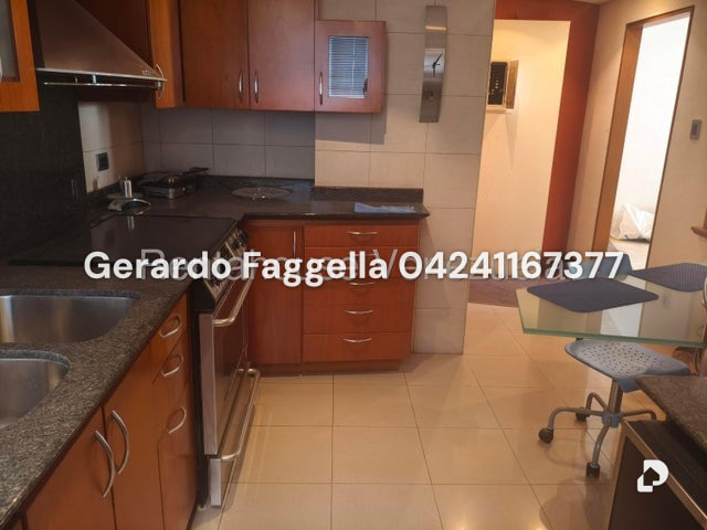 Apartamento en Terrazas del Ávila, Caracas – 10