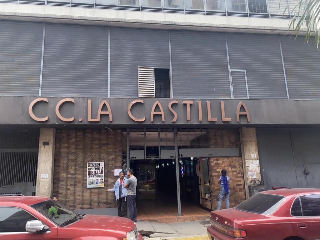 Edificio en La Candelaria, Caracas - 1