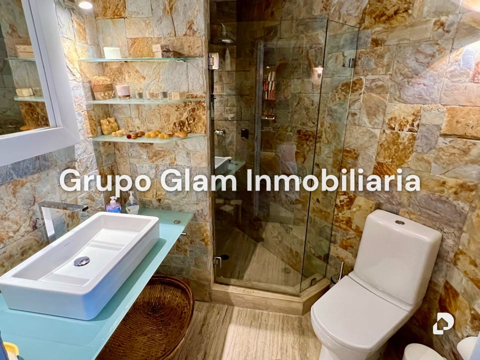 House in Colinas de Tamanaco, Caracas – 28