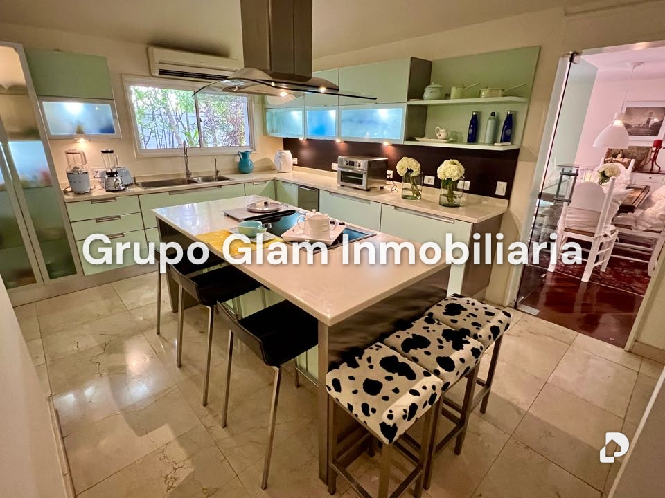 House in Colinas de Tamanaco, Caracas – 12