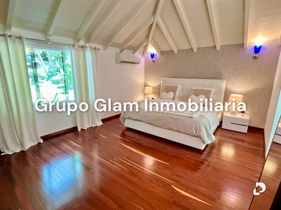 House in Colinas de Tamanaco, Caracas – 19
