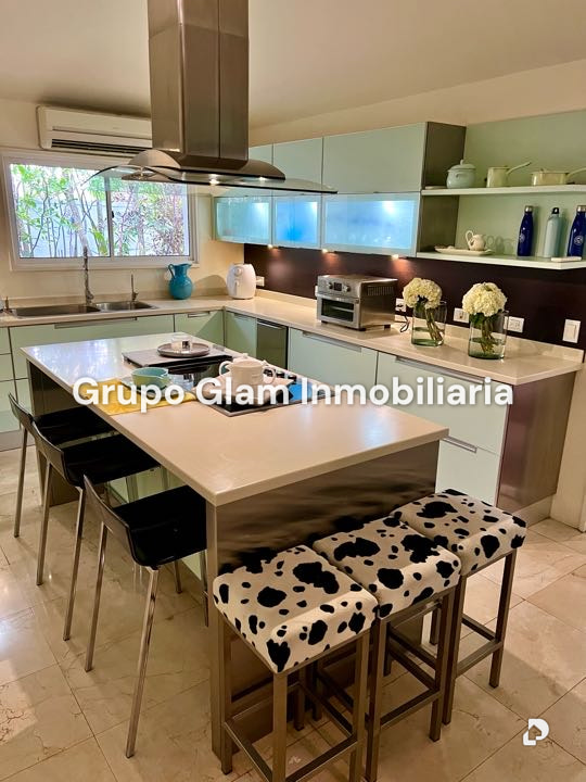 House in Colinas de Tamanaco, Caracas – 13