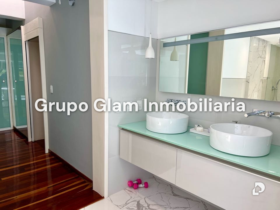 House in Colinas de Tamanaco, Caracas – 21