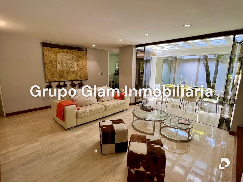 House in Colinas de Tamanaco, Caracas – 16