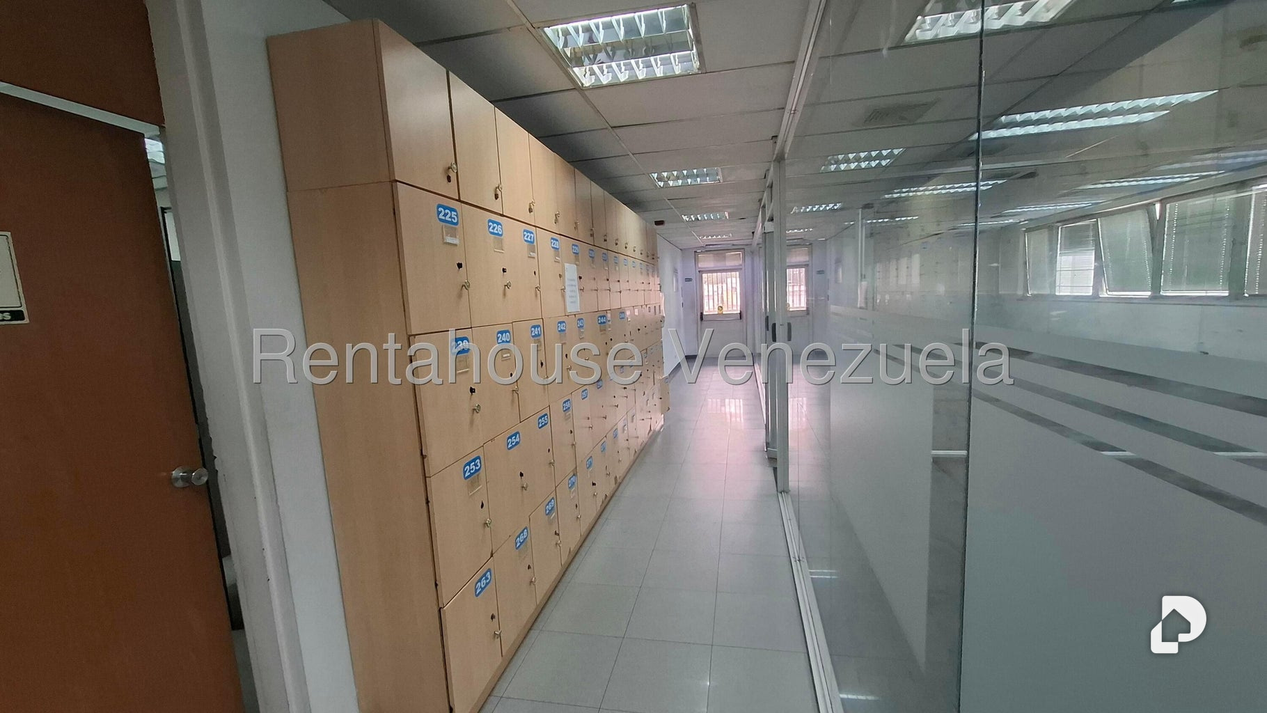Oficina en Macaracuay, Caracas – 17