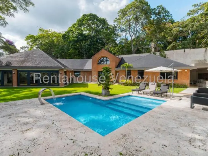 Casa en La Lagunita, Caracas - 1