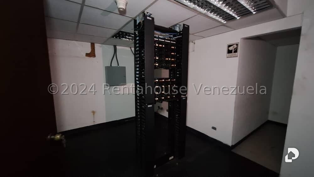 Oficina en La Urbina, Caracas – 6