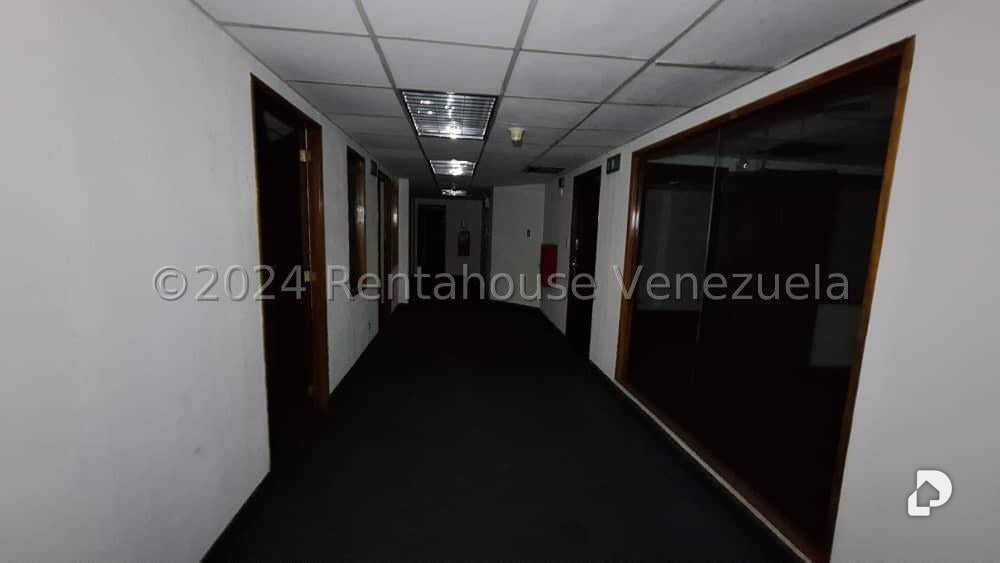 Oficina en La Urbina, Caracas – 4