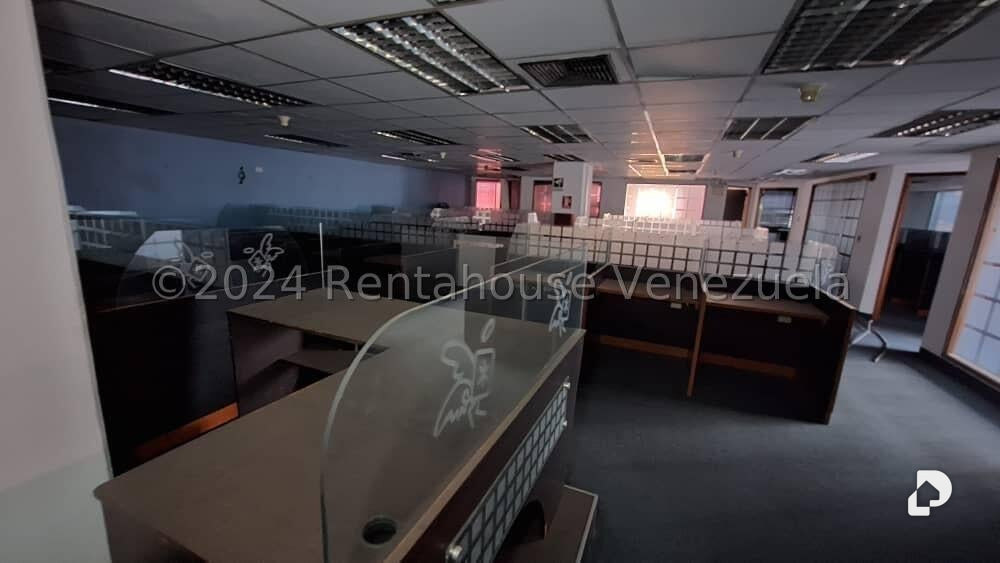 Oficina en La Urbina, Caracas – 20