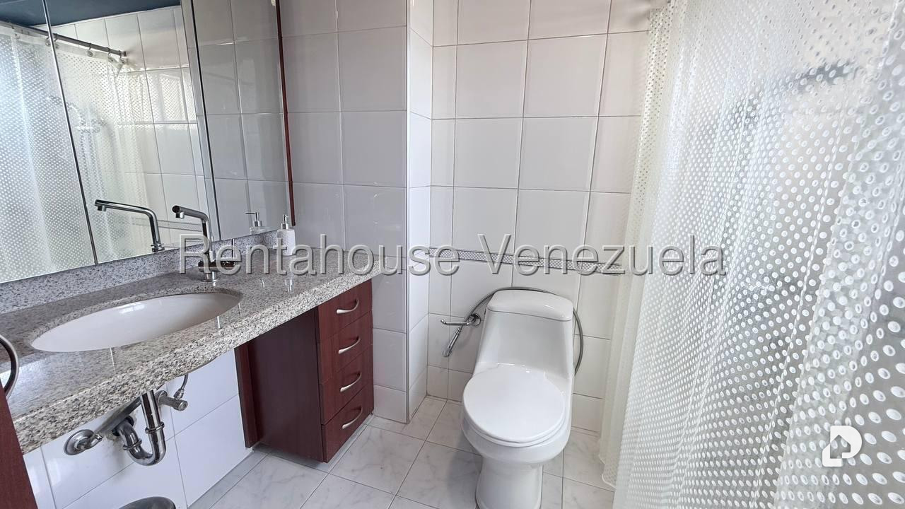Apartamento en Los Dos Caminos, Caracas – 27