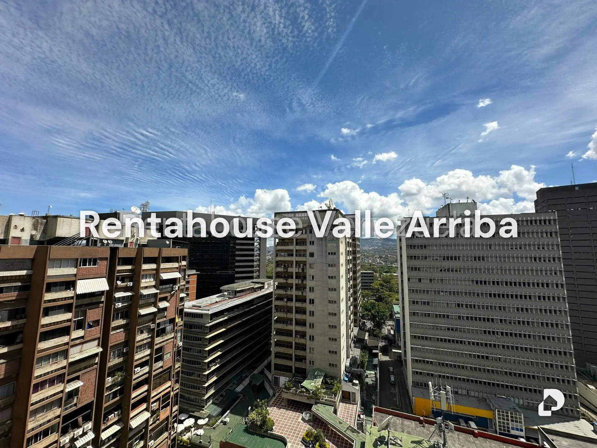 Oficina en Los Palos Grandes, Caracas – 13