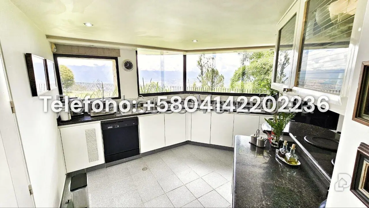 Casa en Alto Hatillo, Caracas – 24