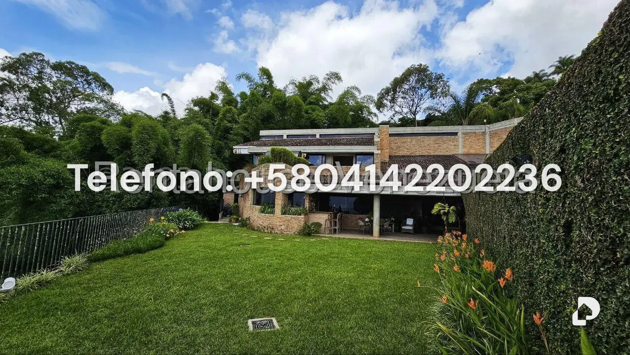 Casa en Alto Hatillo, Caracas – 16