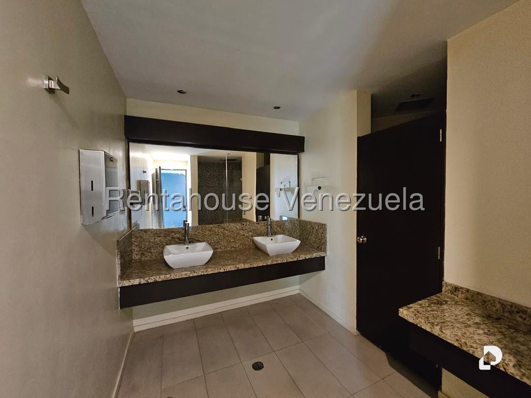 Office in Las Mercedes, Caracas – 22