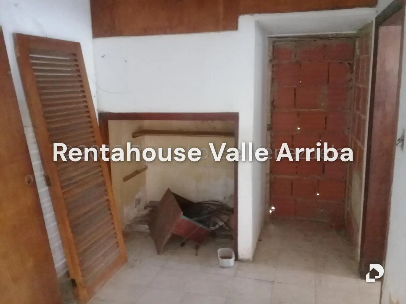 Casa en Altamira, Caracas – 30