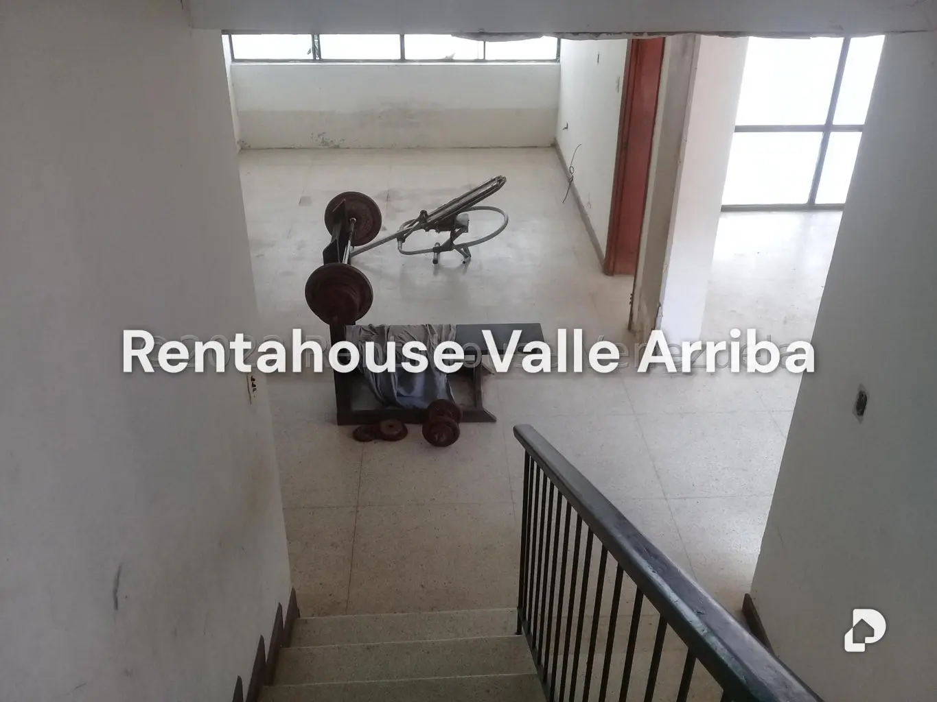 Casa en Altamira, Caracas – 23