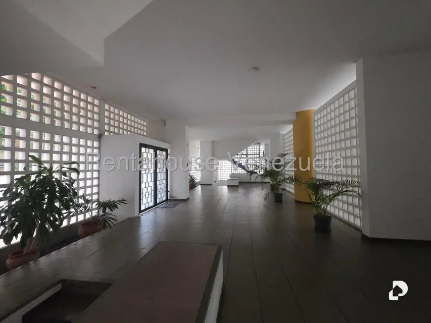 Apartamento en Las Mercedes, Caracas – 2