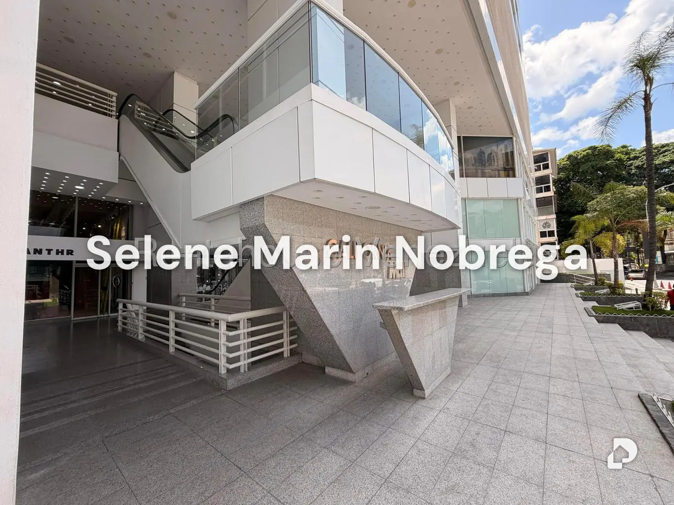 Local comercial en Las Mercedes, Caracas – 2