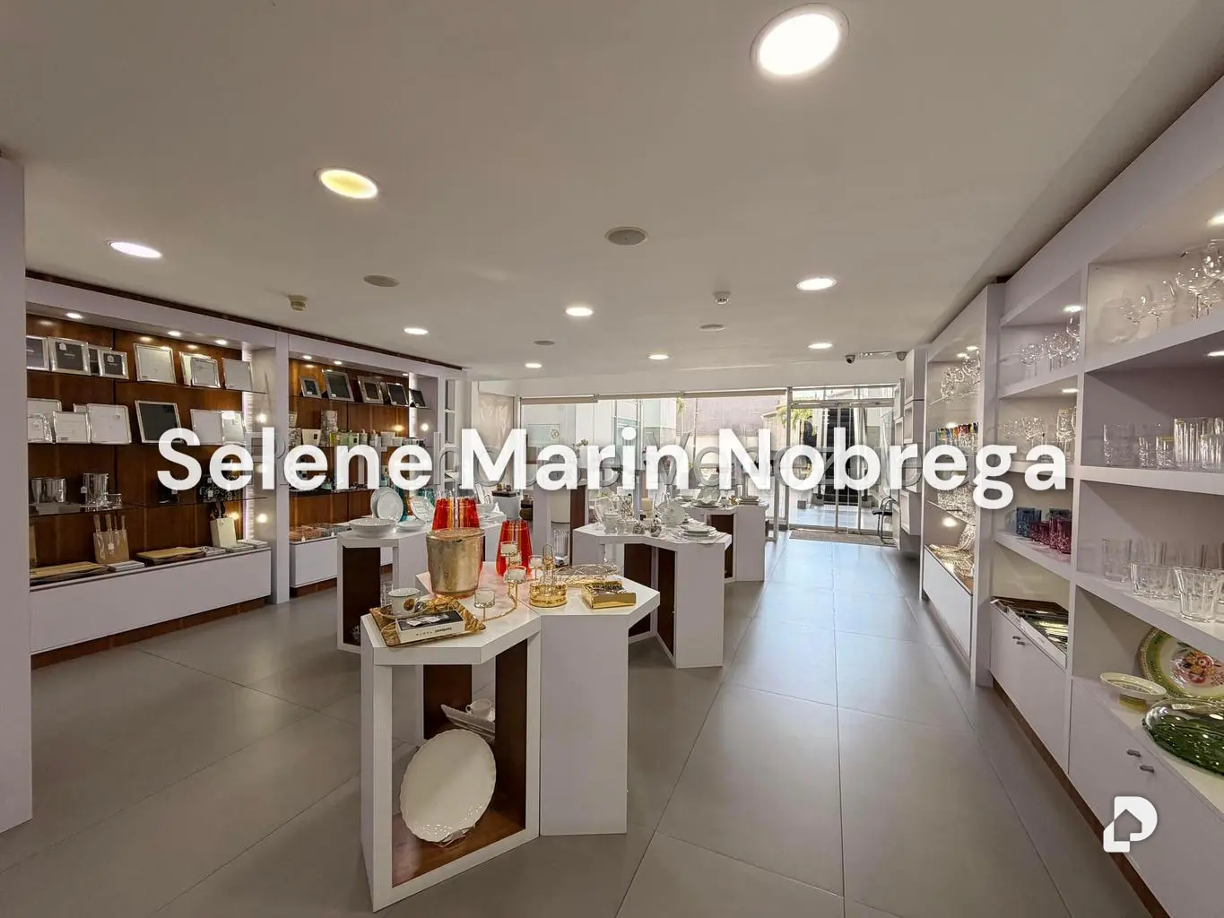 Local comercial en Las Mercedes, Caracas – 14