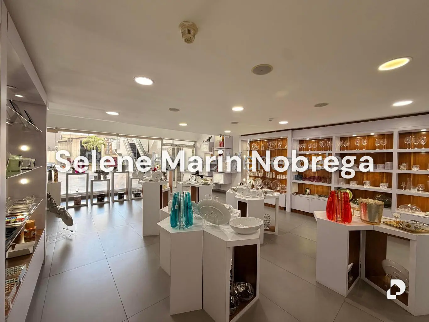 Local comercial en Las Mercedes, Caracas – 12