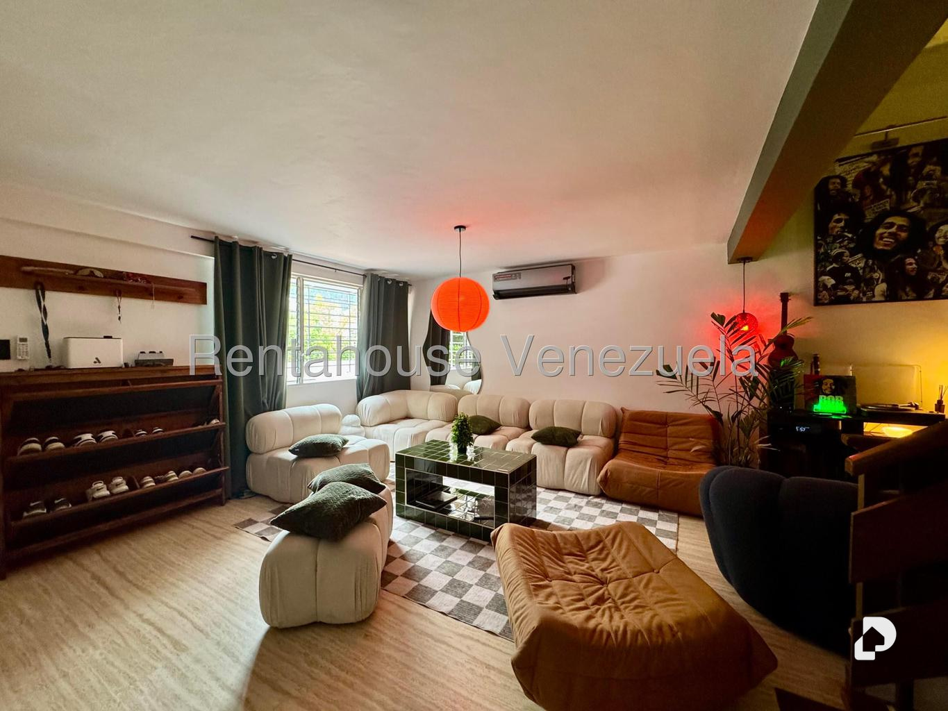Casa en Alto Prado, Caracas – 18