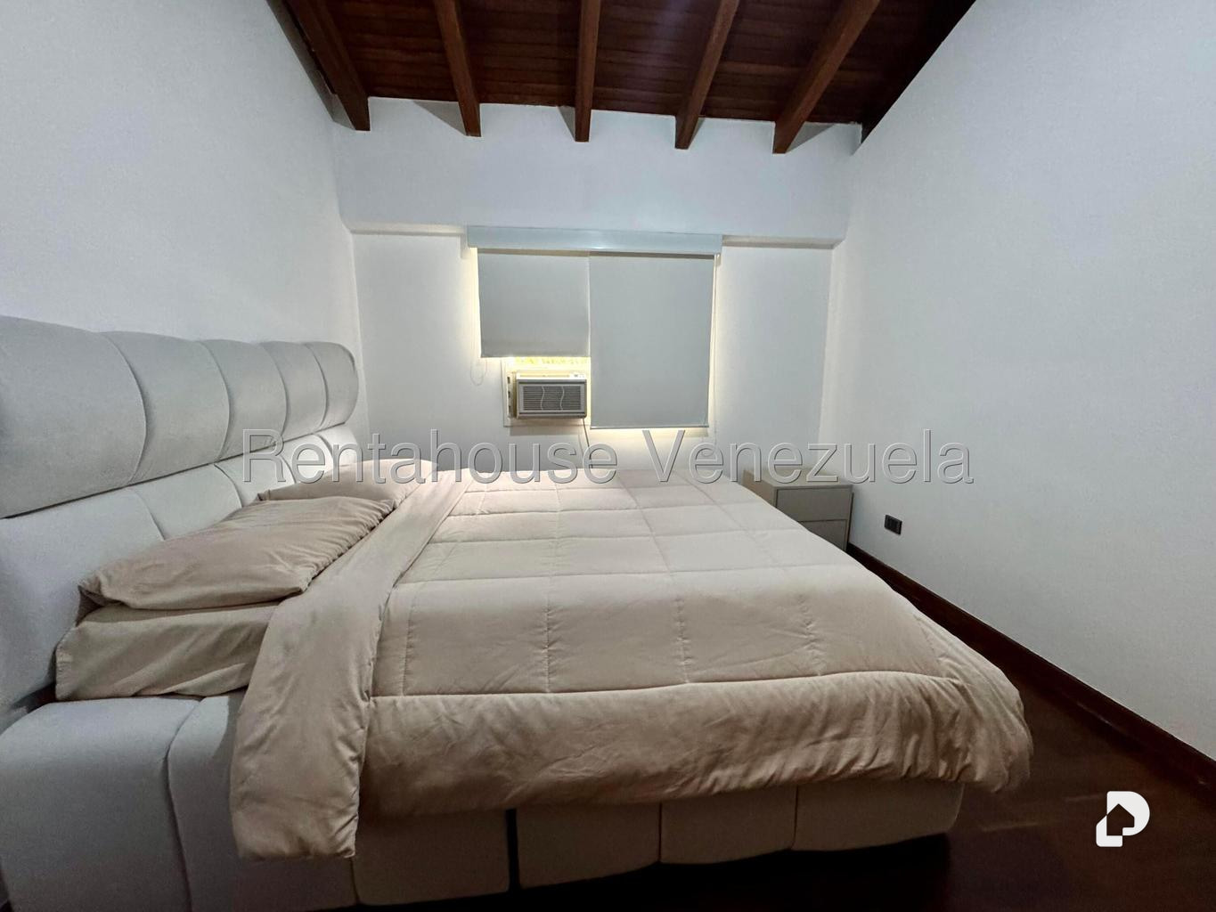 Casa en Alto Prado, Caracas – 34