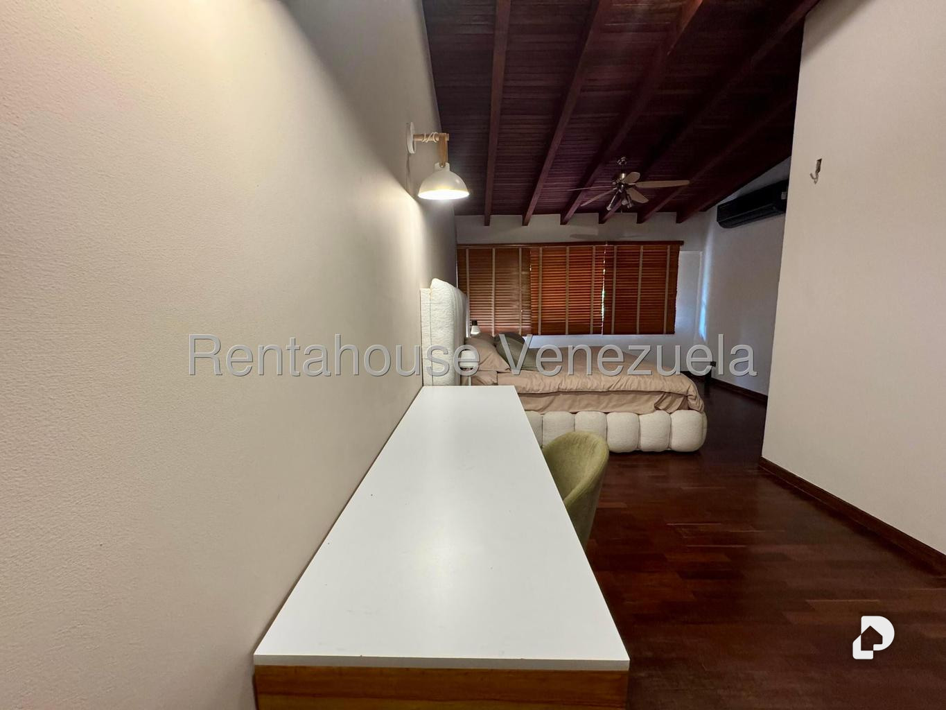 Casa en Alto Prado, Caracas – 28