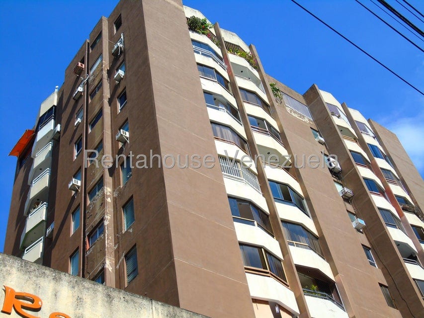 Apartamento en Los Palos Grandes, Caracas - 1