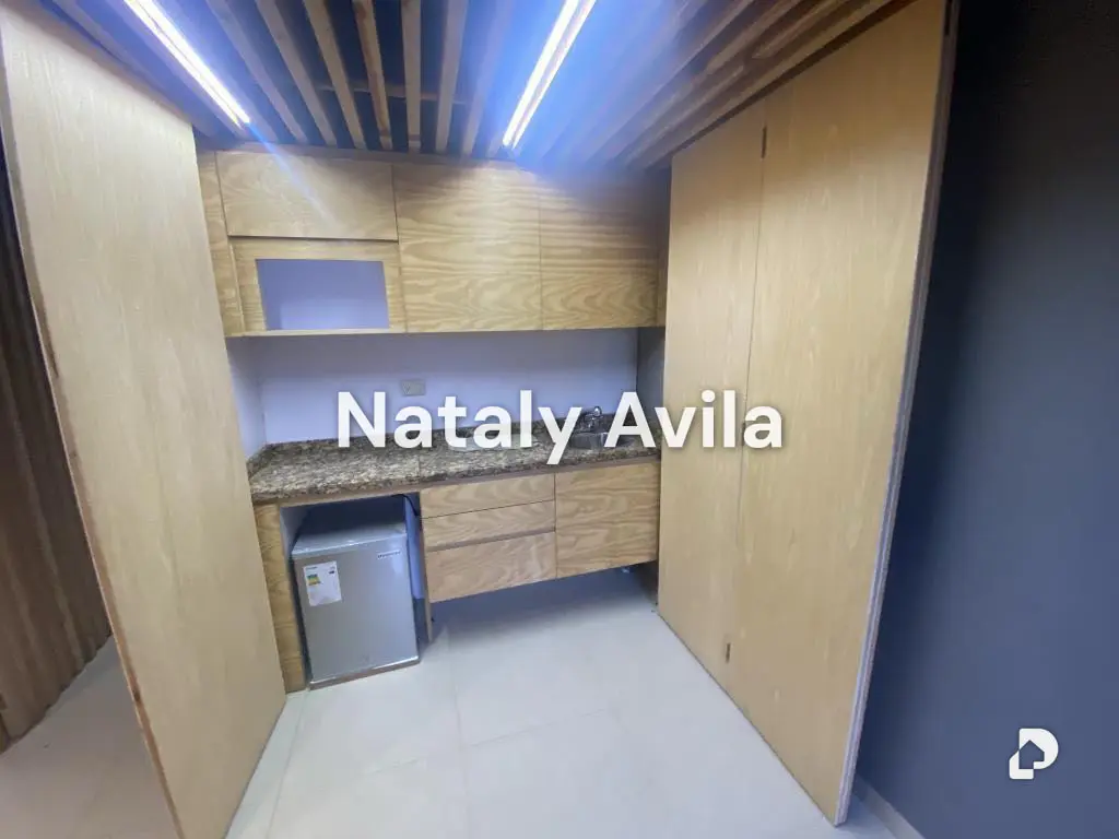 Local comercial en Zona Industrial, Valencia – 10