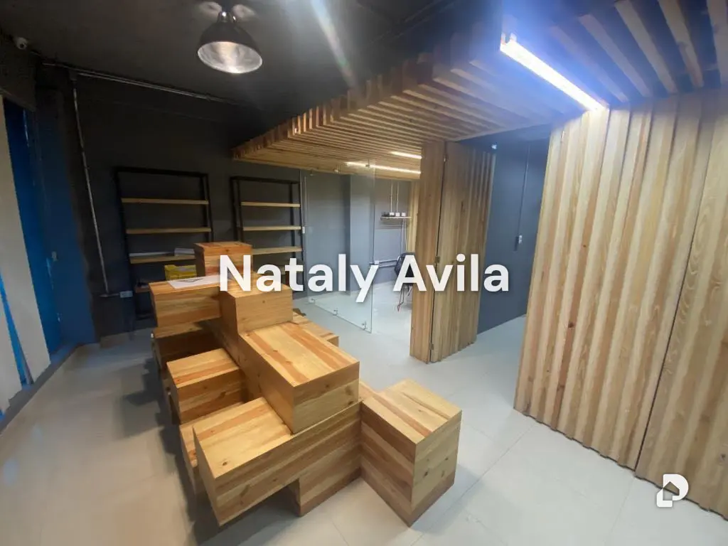 Local comercial en Zona Industrial, Valencia – 7