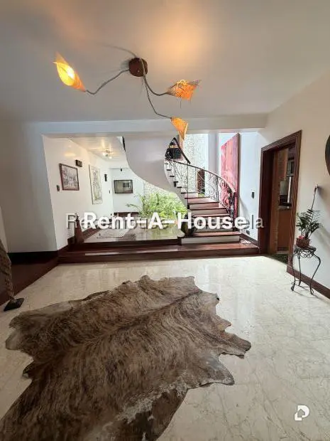Casa en Prados del Este, Caracas – 27