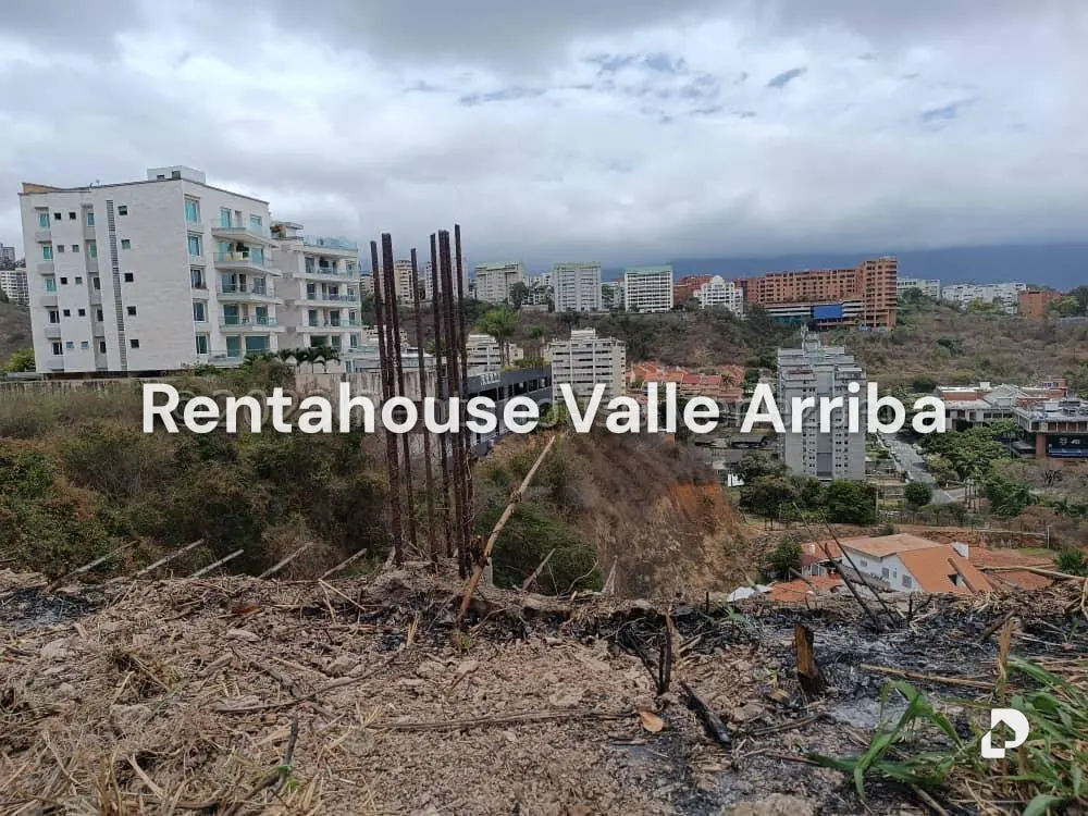 Terreno en Santa Fe Norte, Caracas – 18
