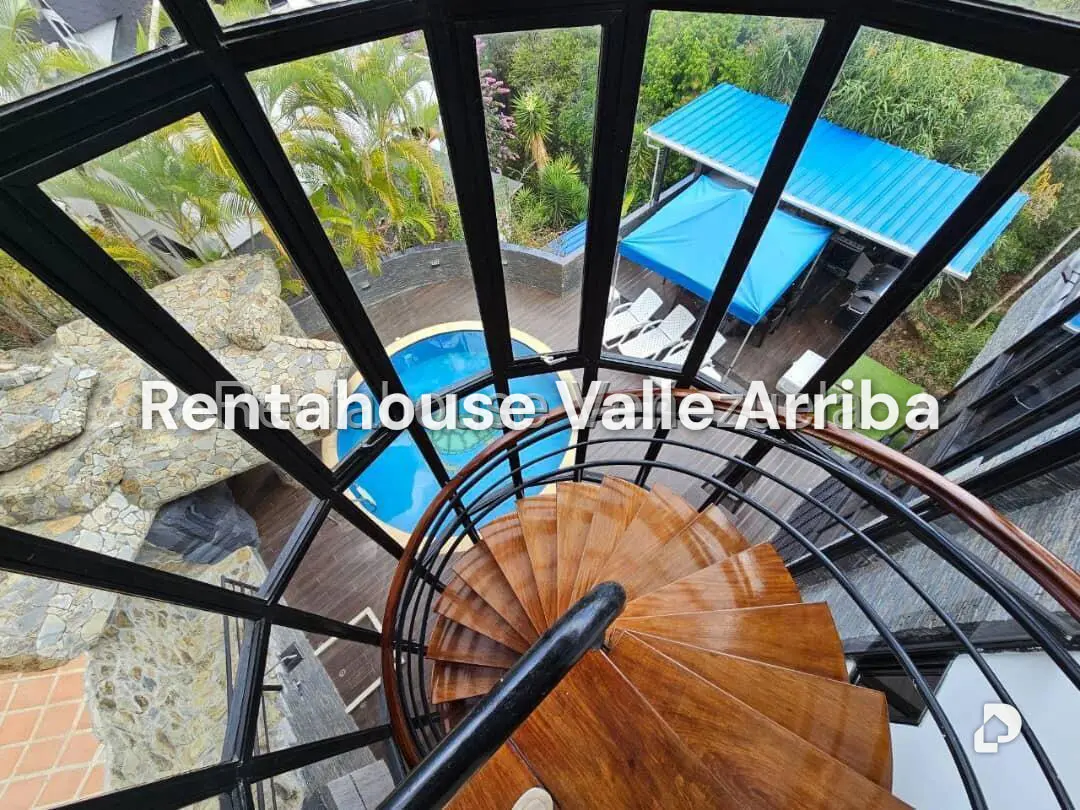 Casa en Lomas de La Lagunita, Caracas – 25