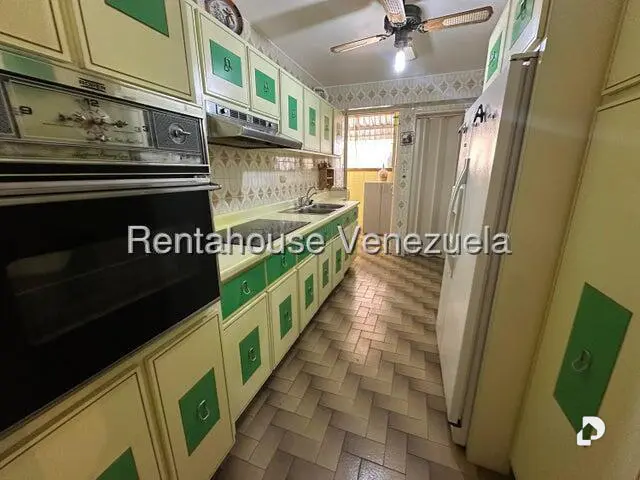 Apartamento en El Paraíso, Caracas – 13