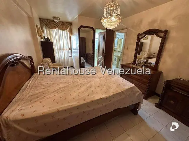 Apartamento en El Paraíso, Caracas – 17