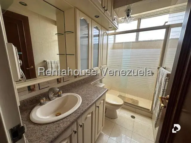 Apartamento en El Paraíso, Caracas – 18