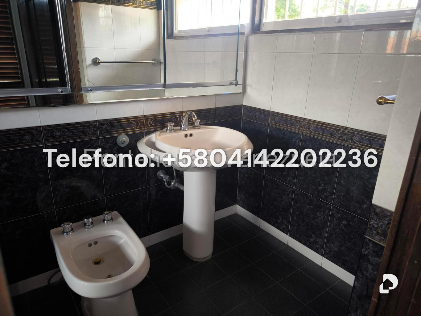 Casa en Cumbres de Curumo, Caracas – 50
