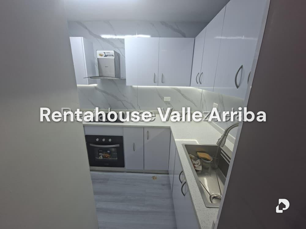 Apartment in Terrazas del Ávila, Caracas – 11