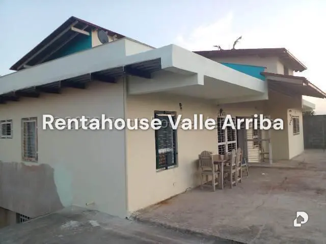 Casa en El Hatillo, Caracas – 28