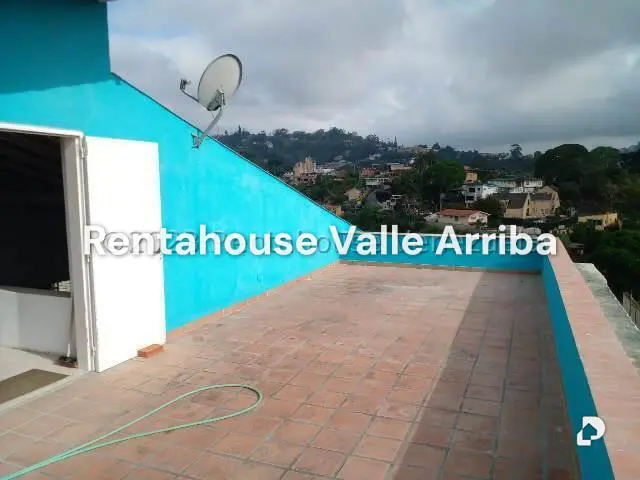 Casa en El Hatillo, Caracas – 25
