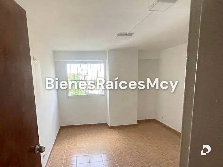 Oficina en Av 19 de Abril, Maracay – 7
