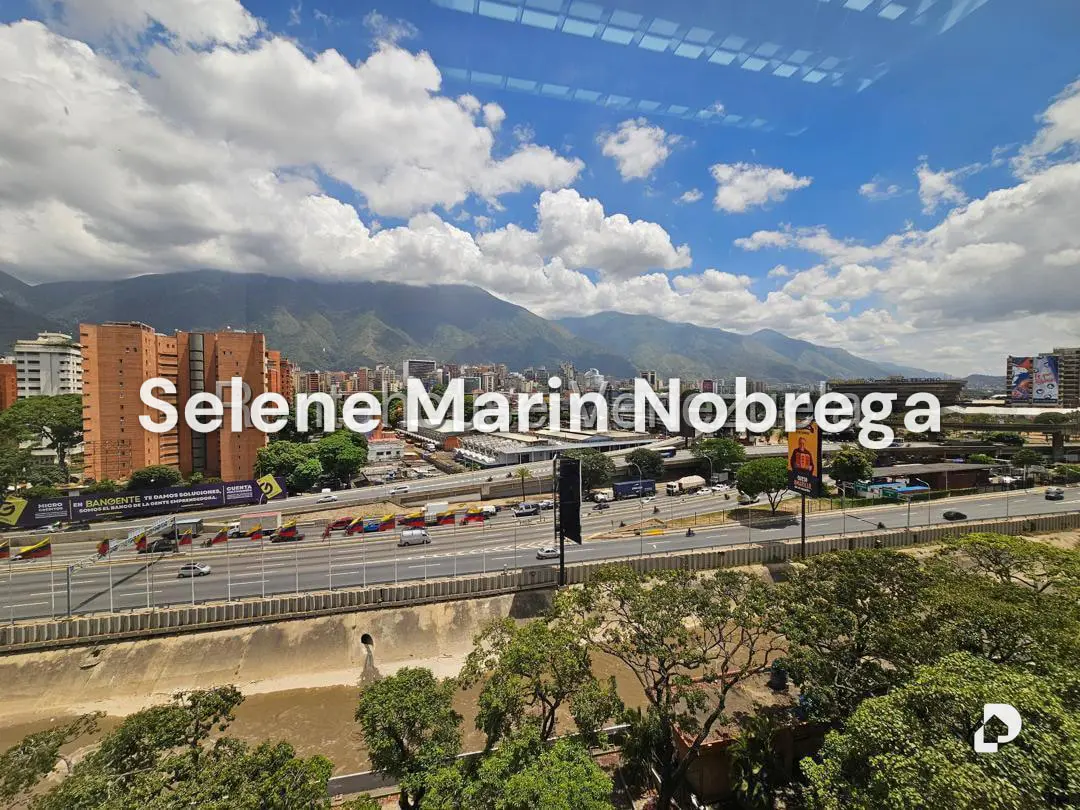 Office in Las Mercedes, Caracas – 15