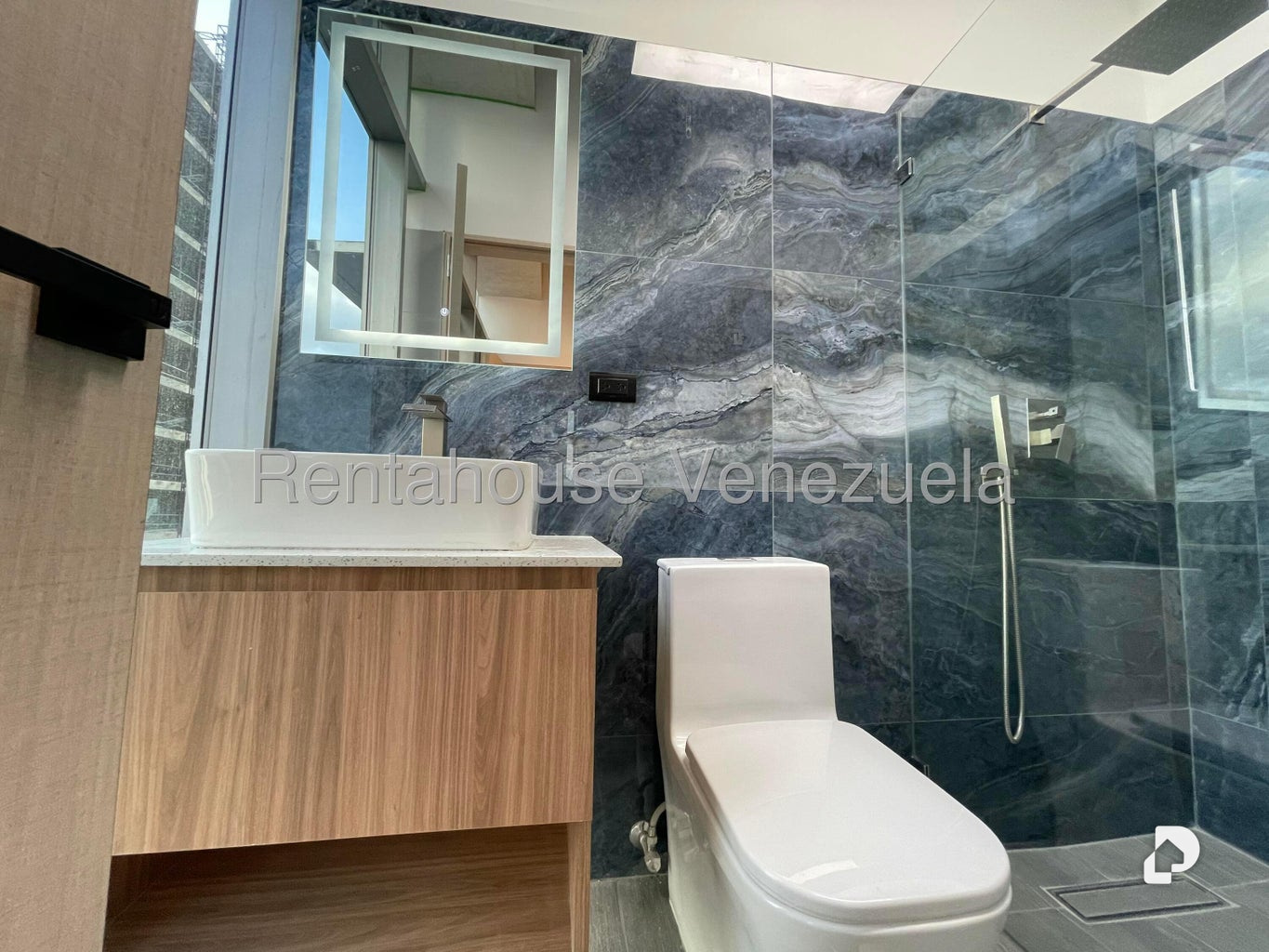 Oficina en Las Mercedes, Caracas