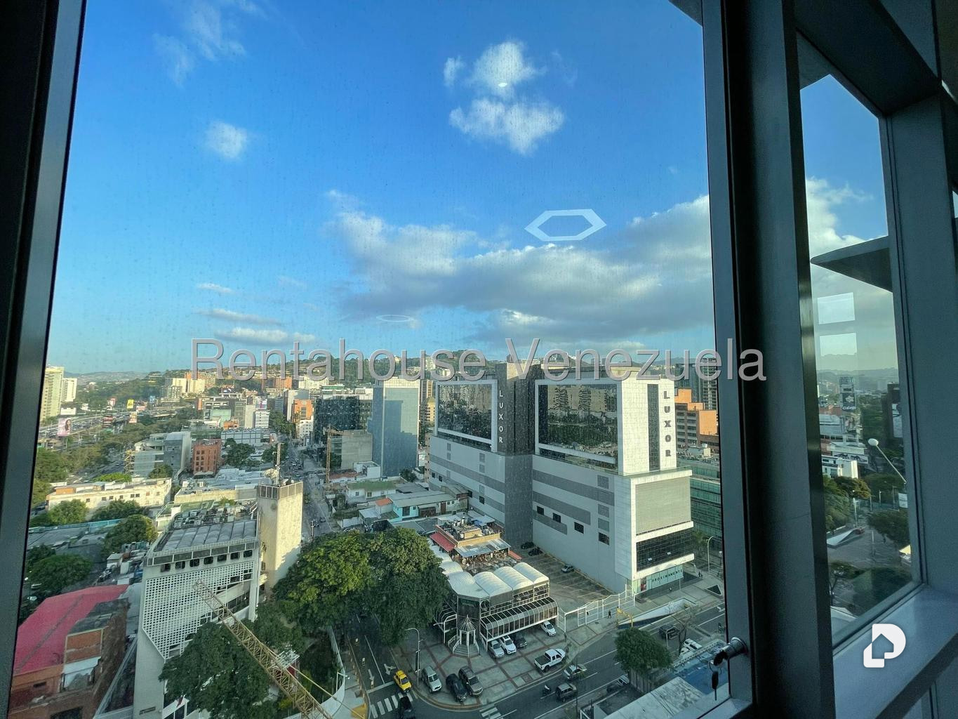 Oficina en Las Mercedes, Caracas